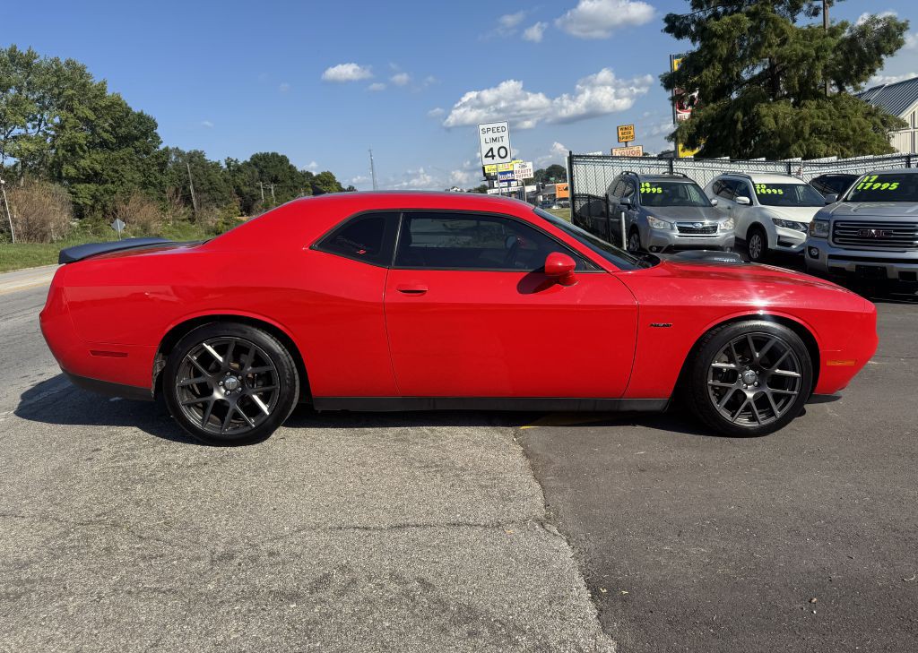2016 Dodge Challenger Image 7