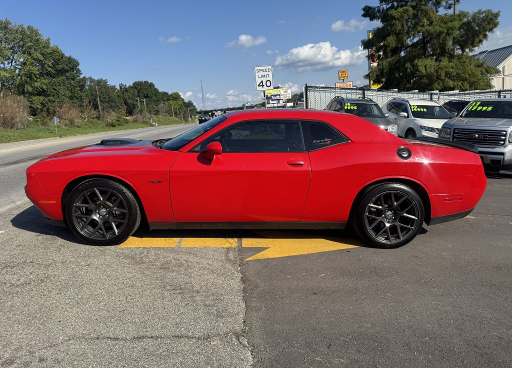 2016 Dodge Challenger Image 9