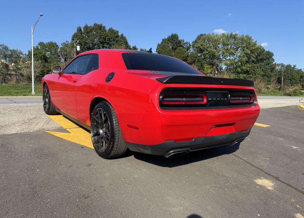 2016 Dodge Challenger Image 10
