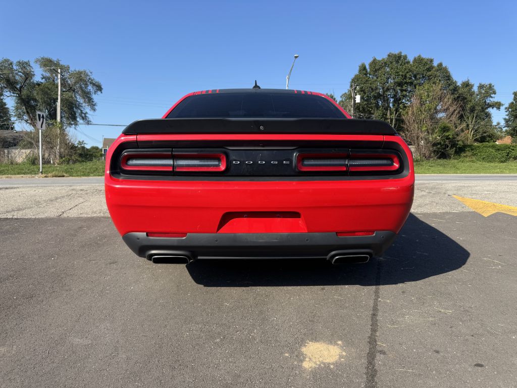 2016 Dodge Challenger Image 13