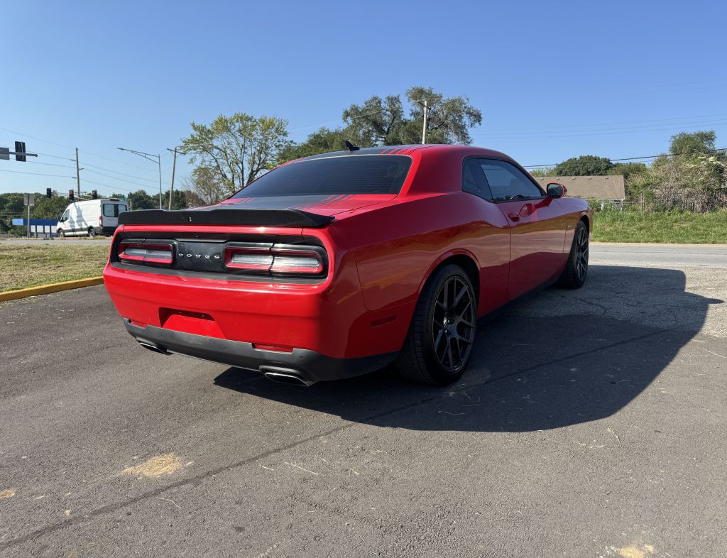 2016 Dodge Challenger Image 14