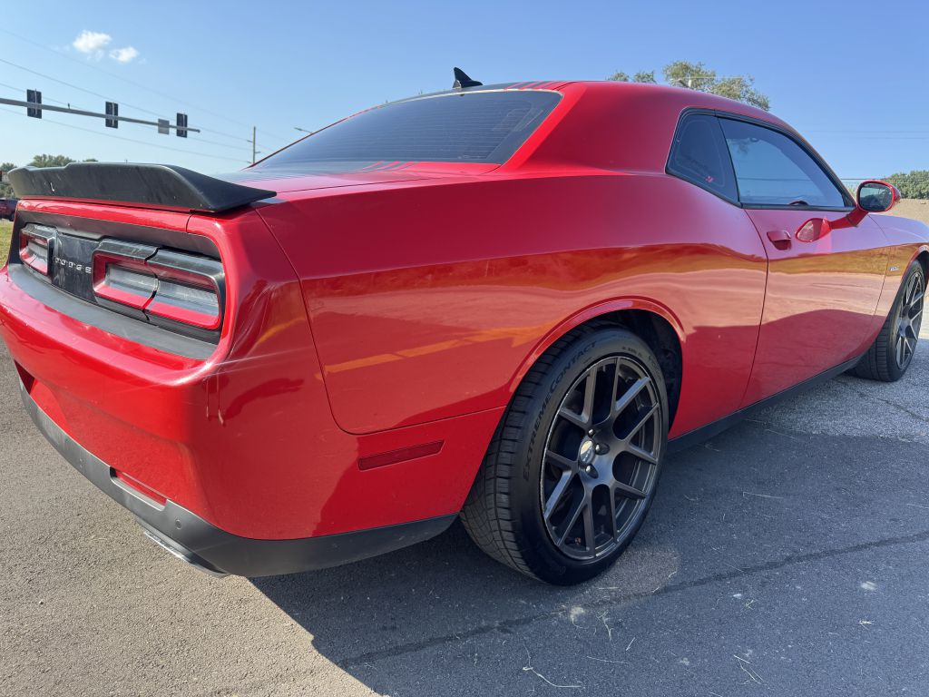 2016 Dodge Challenger Image 15