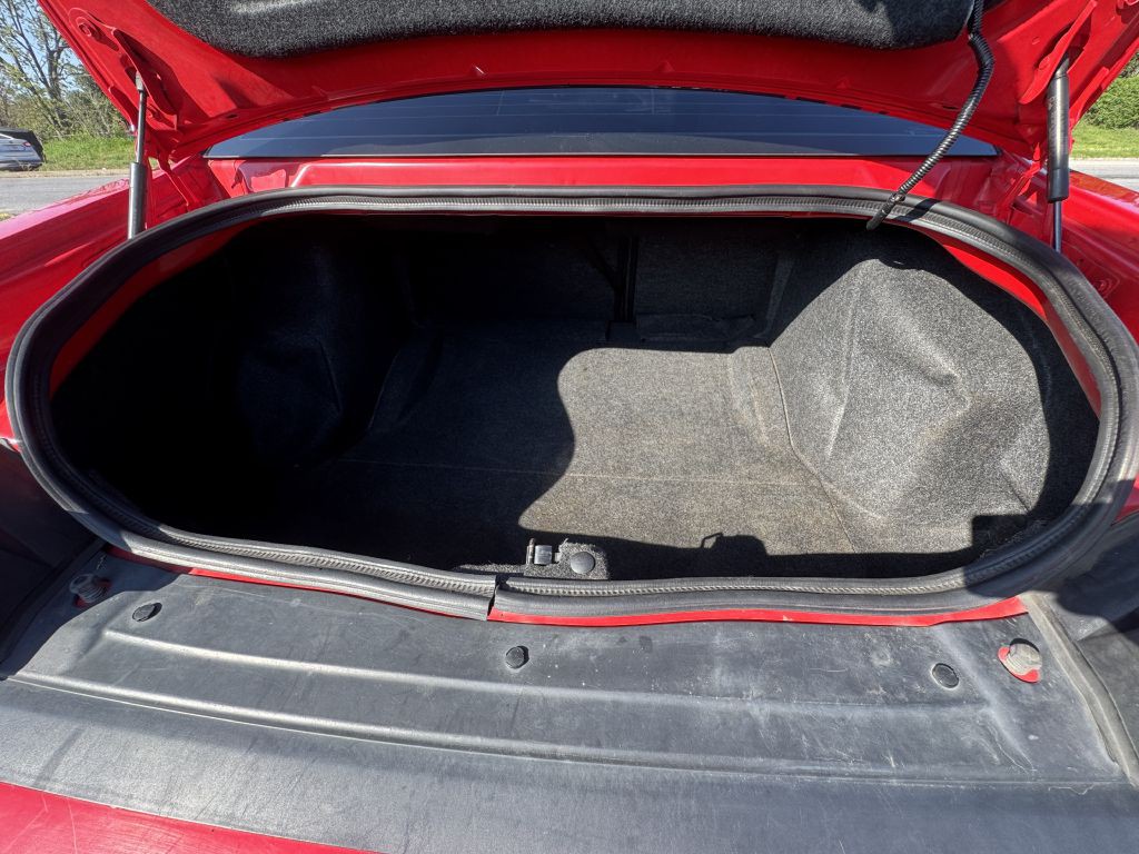 2016 Dodge Challenger Image 16