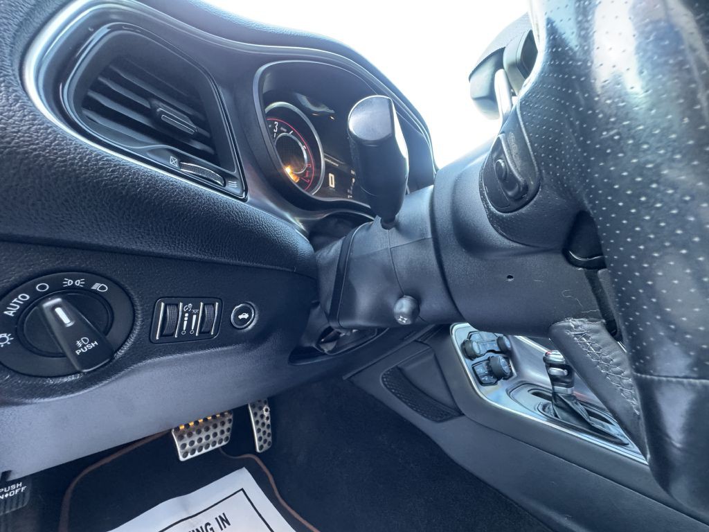 2016 Dodge Challenger Image 22