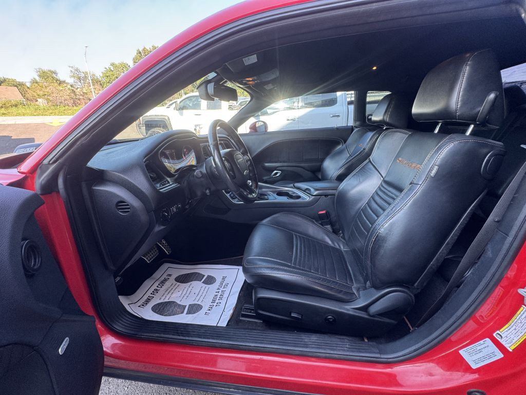 2016 Dodge Challenger Image 23