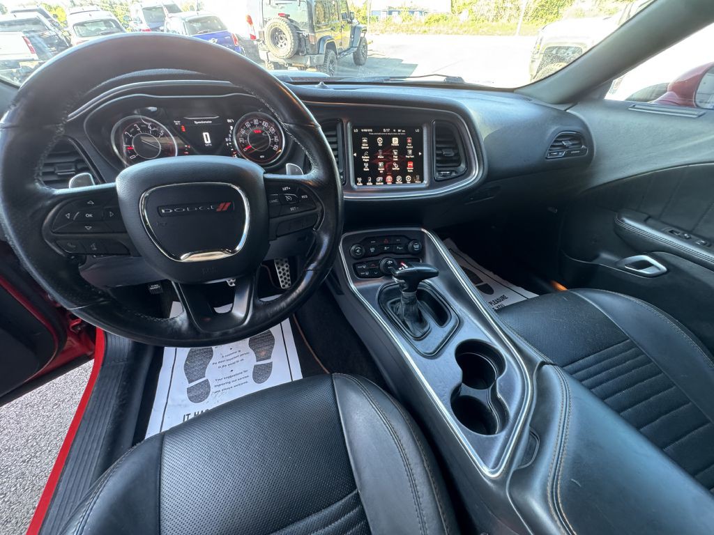 2016 Dodge Challenger Image 26