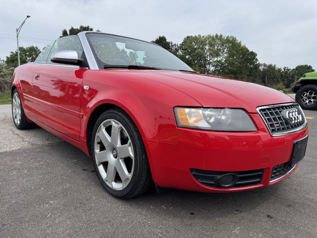 2005 Audi S4 Image 2