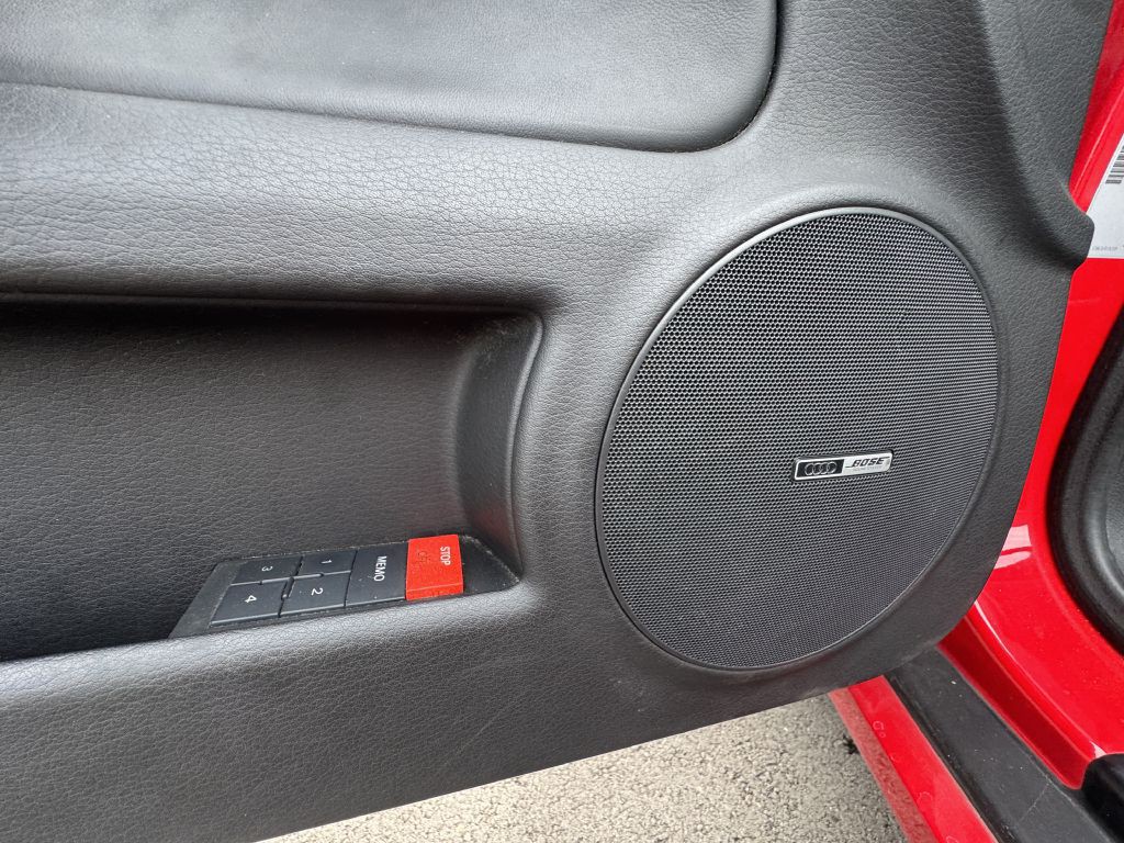 2005 Audi S4 Image 32