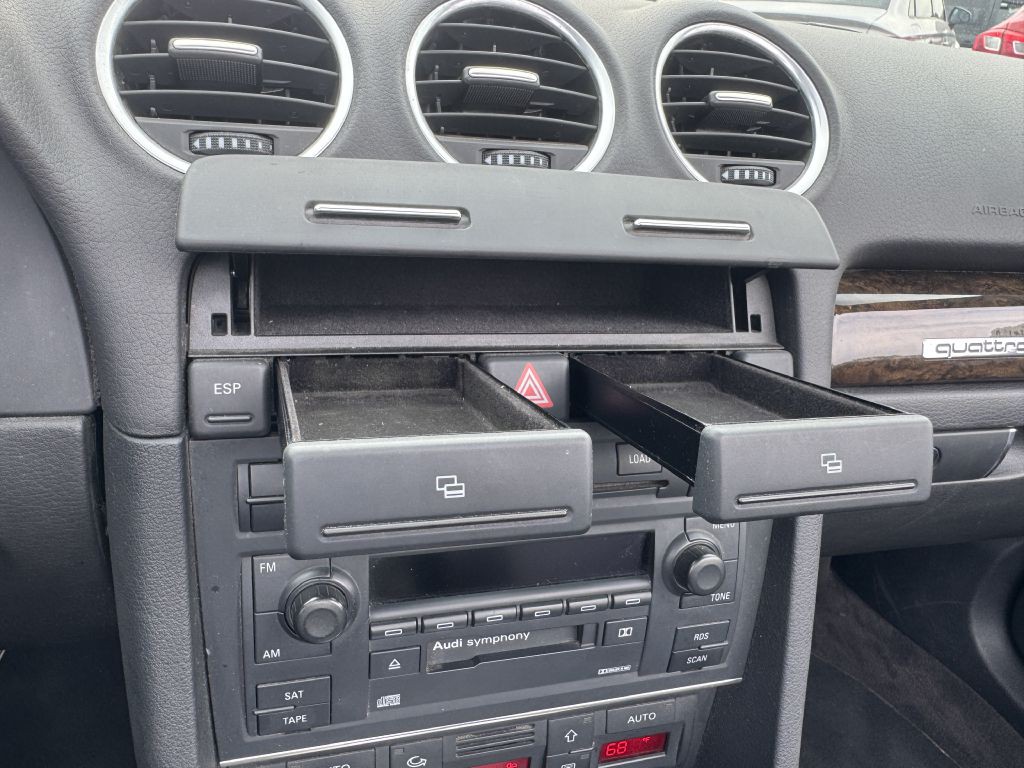 2005 Audi S4 Image 40