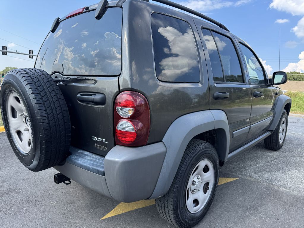 2006 Jeep Liberty Image 9