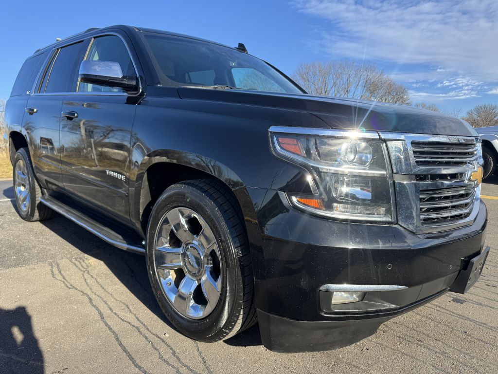 2016 Chevrolet Tahoe Image 2