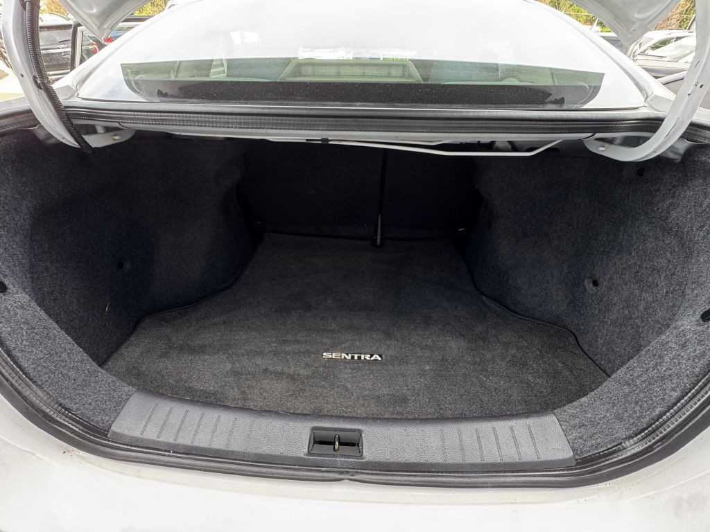 2019 Nissan Sentra Image 19