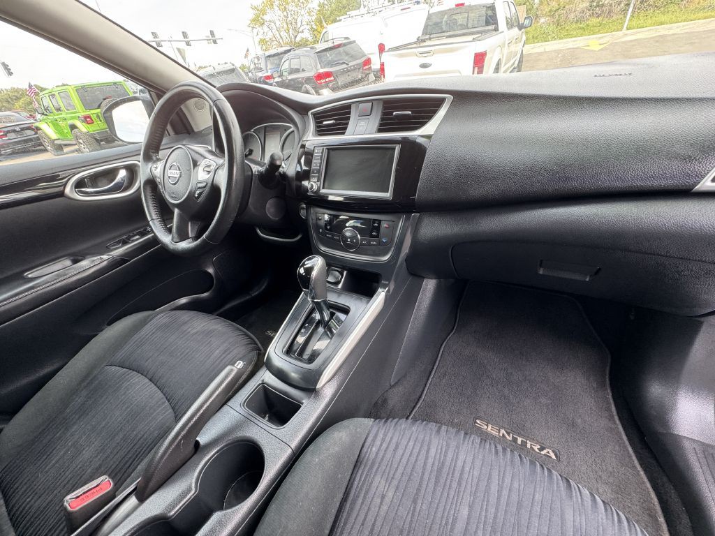 2019 Nissan Sentra Image 30