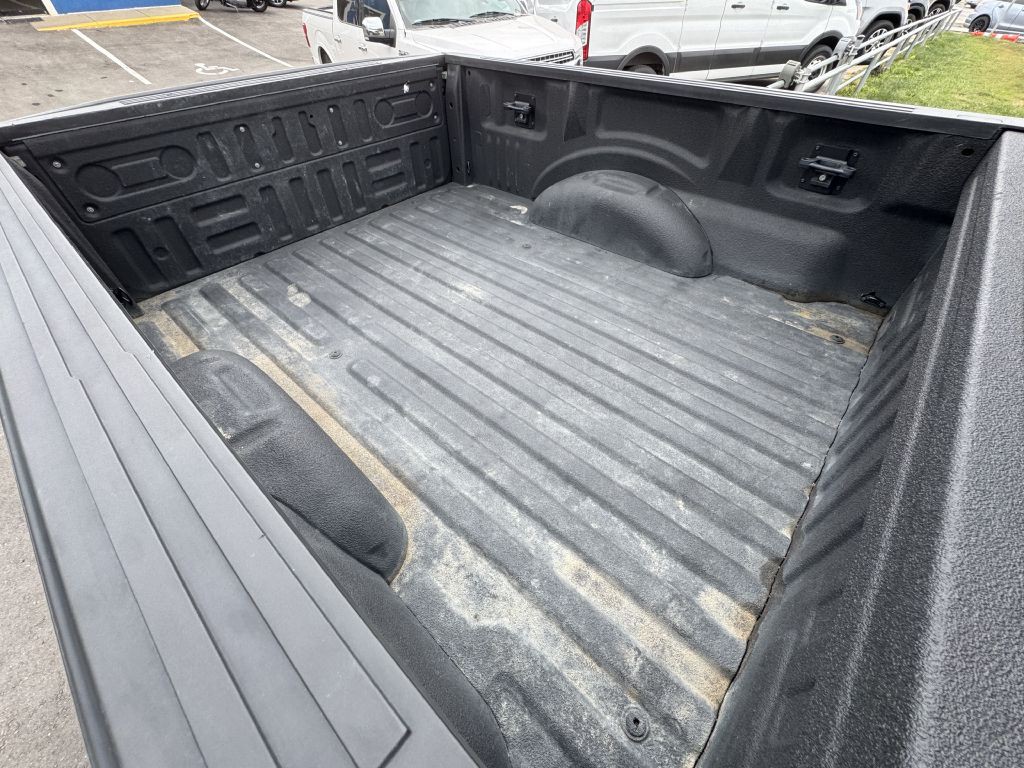 2017 Ford F-150 Image 16