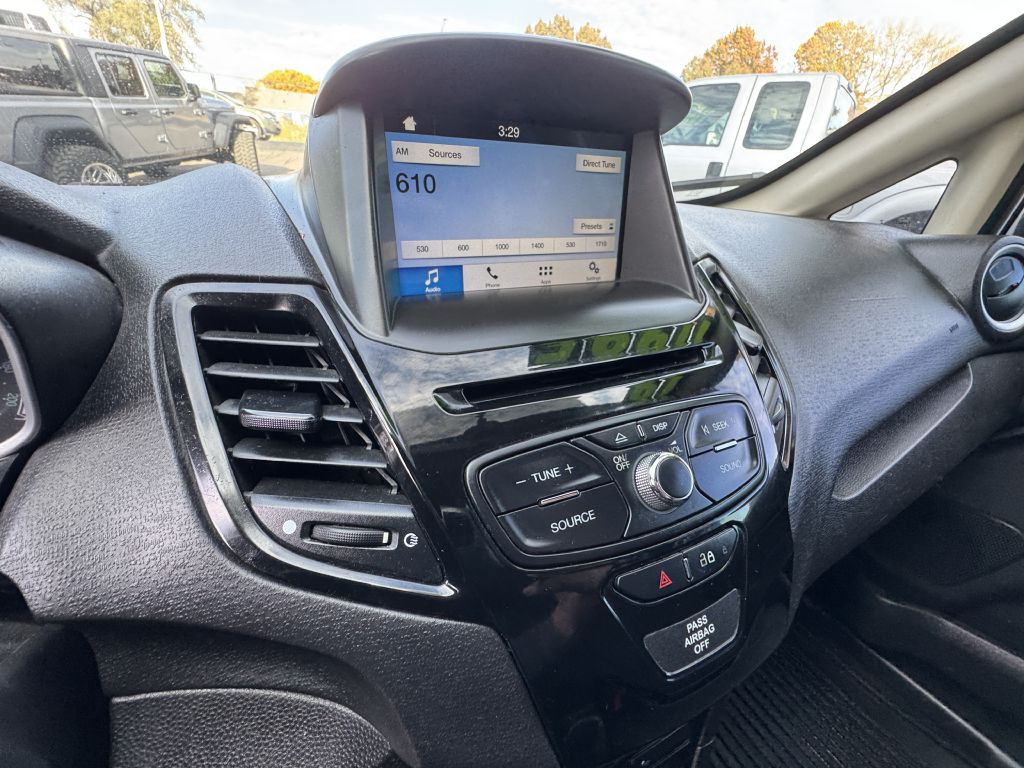 2019 Ford Fiesta Image 24