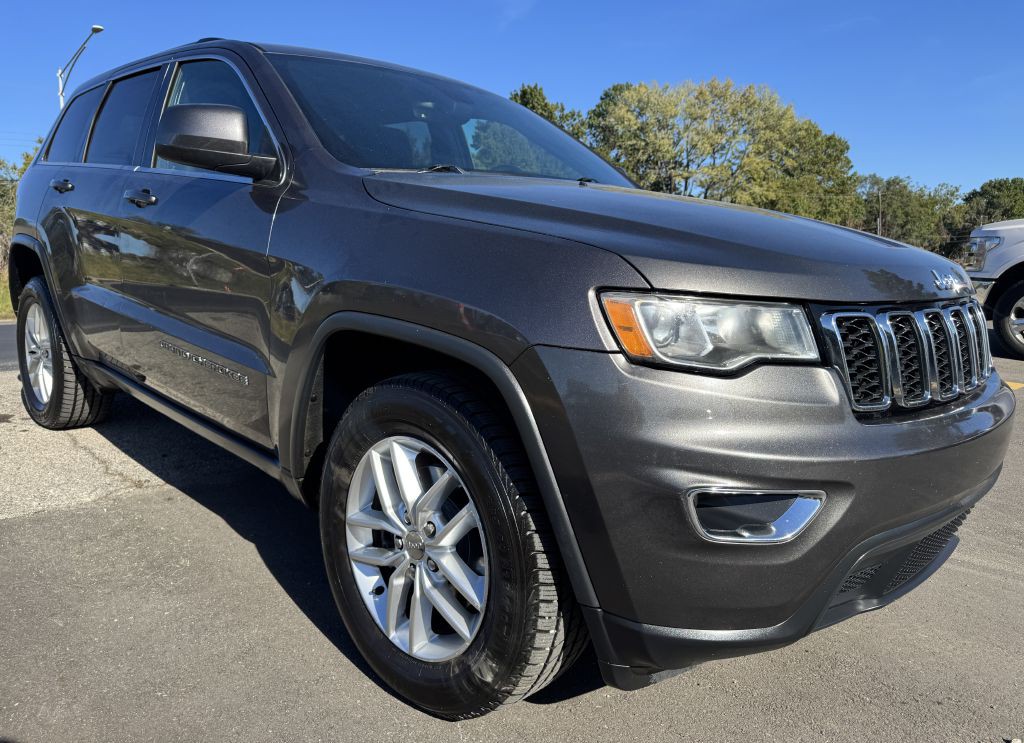 2017 Jeep Grand Cherokee Image 2