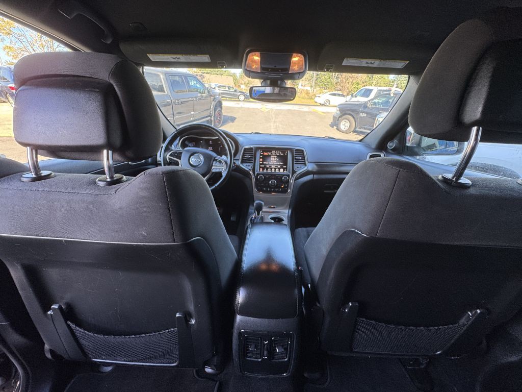 2017 Jeep Grand Cherokee Image 24