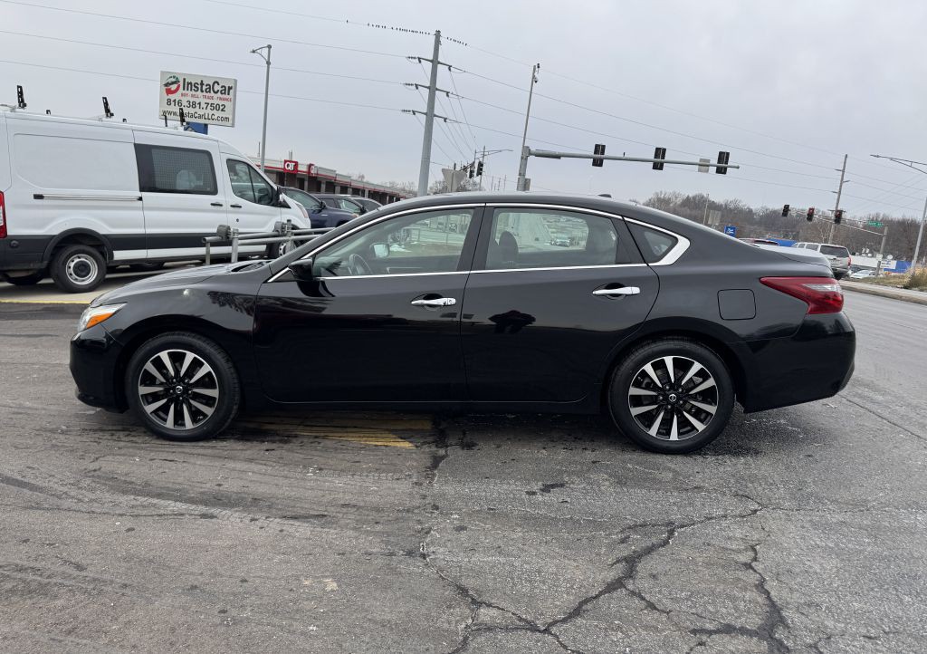 2018 Nissan Altima Image 8