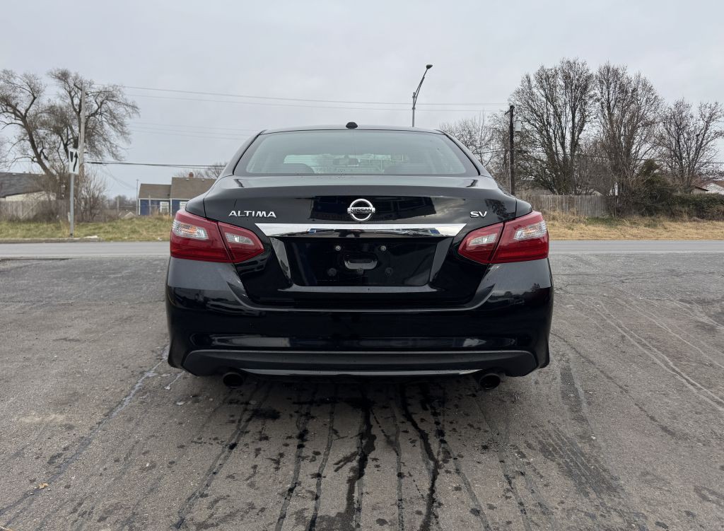 2018 Nissan Altima Image 11