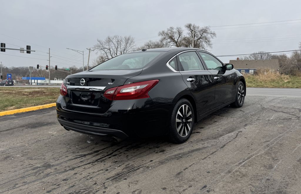 2018 Nissan Altima Image 13