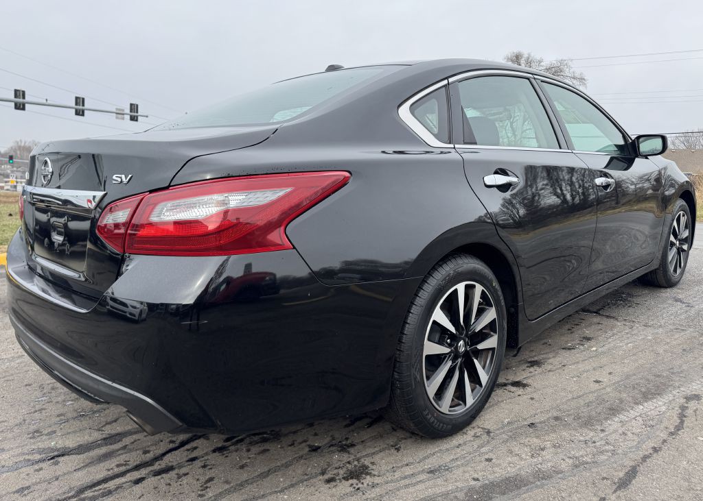 2018 Nissan Altima Image 14