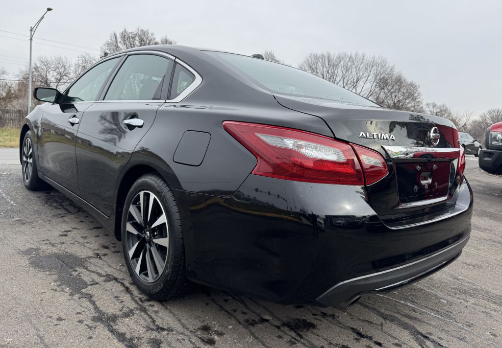 2018 Nissan Altima Image 15