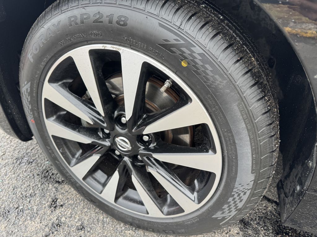 2018 Nissan Altima Image 17