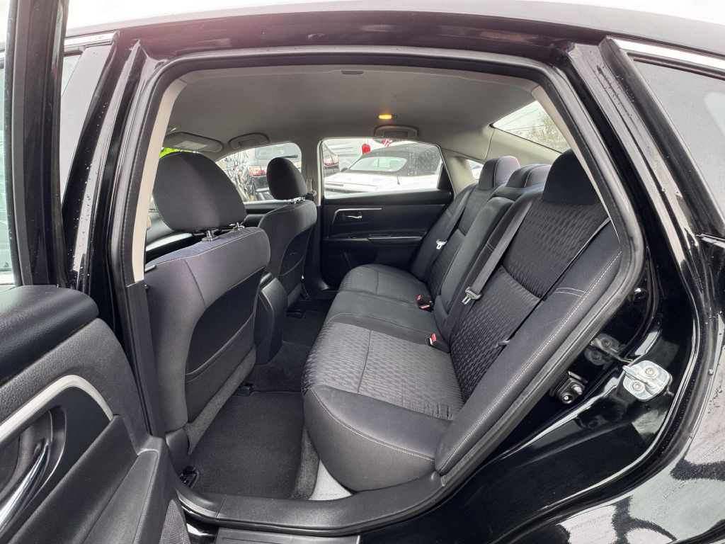 2018 Nissan Altima Image 20