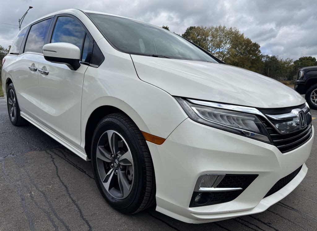 2018 Honda Odyssey Image 2