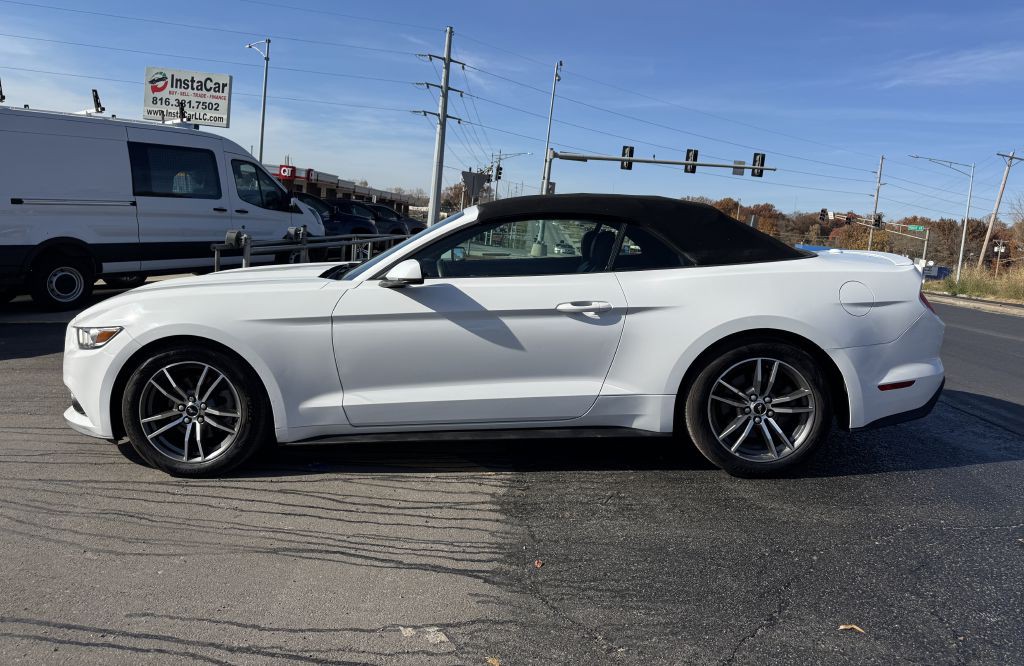 2017 Ford Mustang Image 9