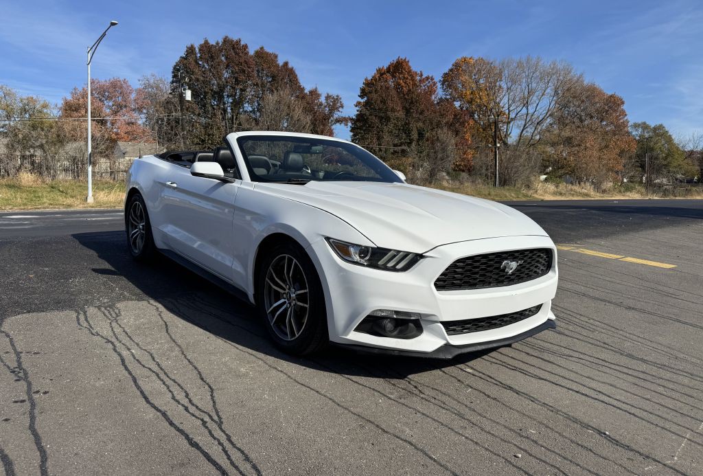 2017 Ford Mustang Image 12