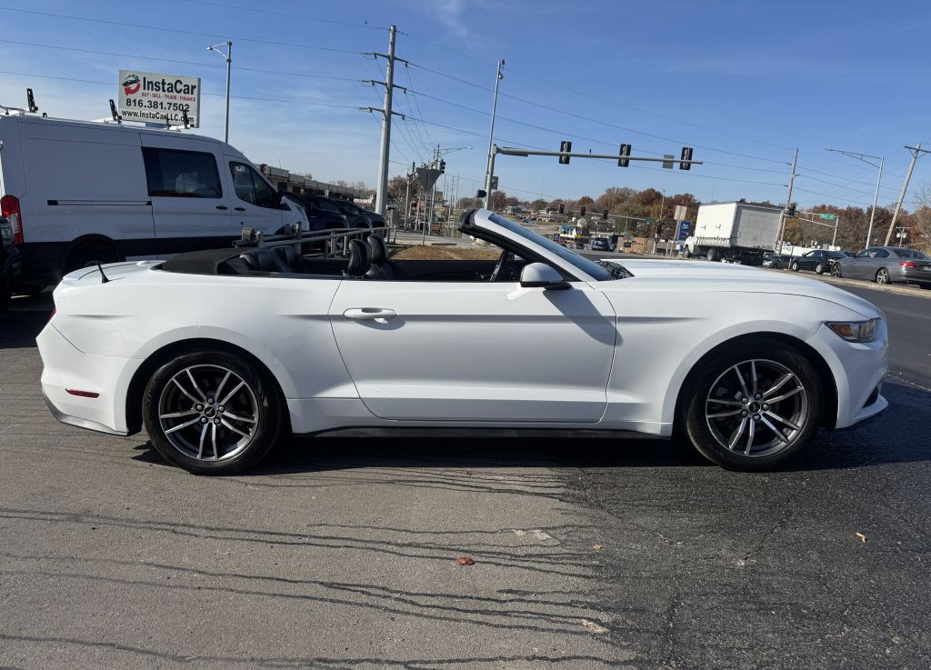 2017 Ford Mustang Image 20