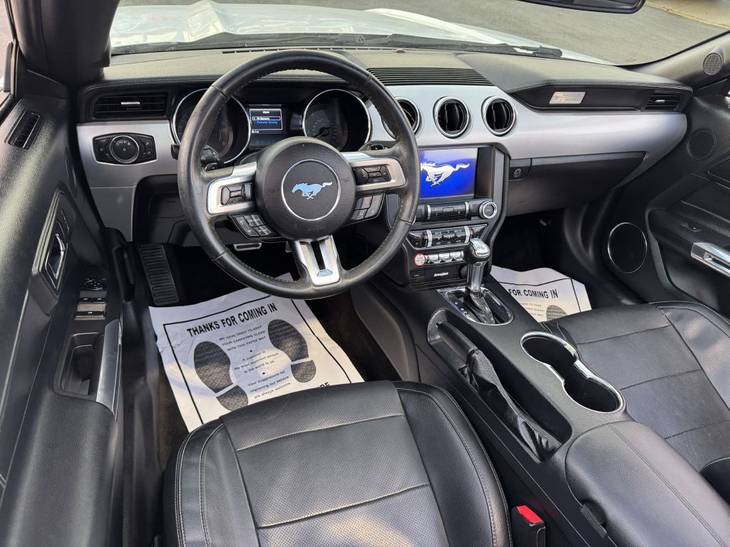 2017 Ford Mustang Image 23