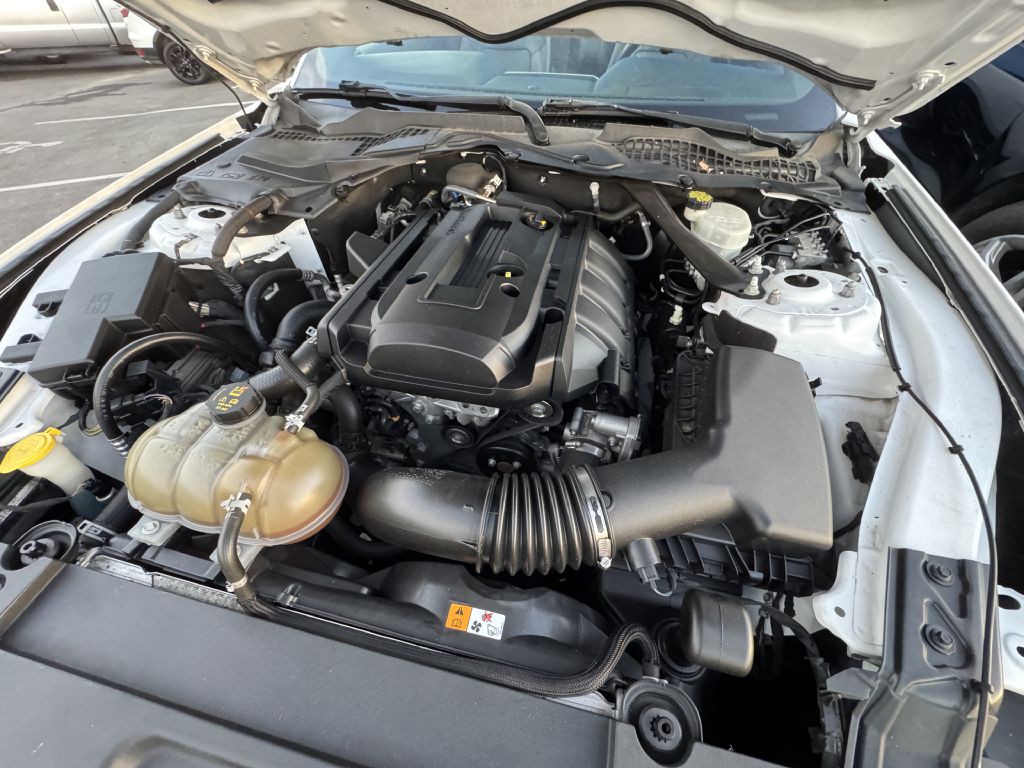 2017 Ford Mustang Image 31