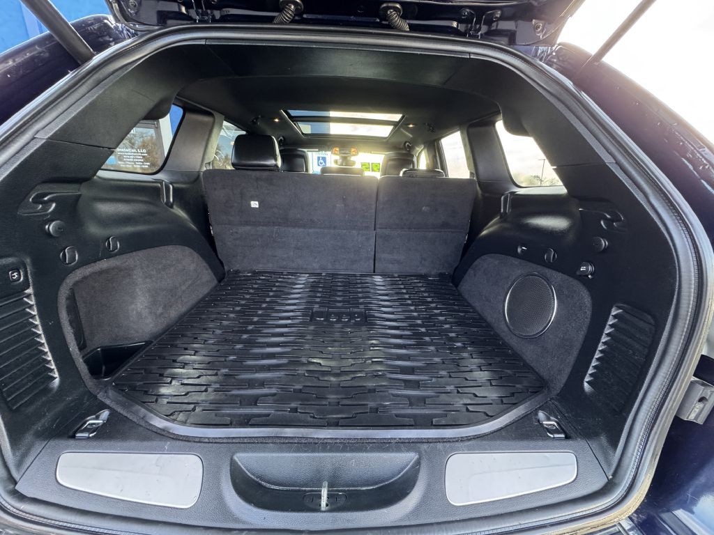 2017 Jeep Grand Cherokee Image 14