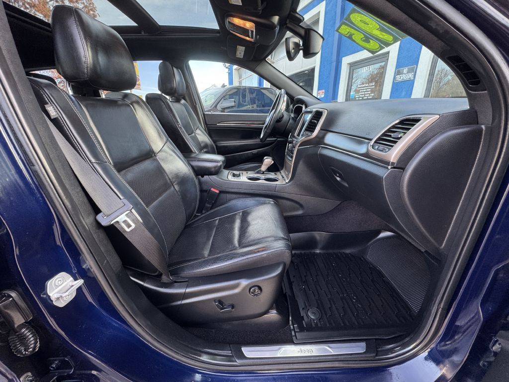 2017 Jeep Grand Cherokee Image 15