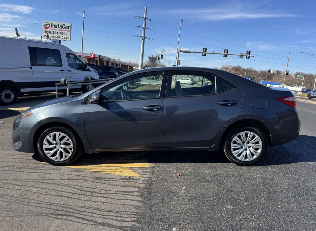 2017 Toyota Corolla Image 8