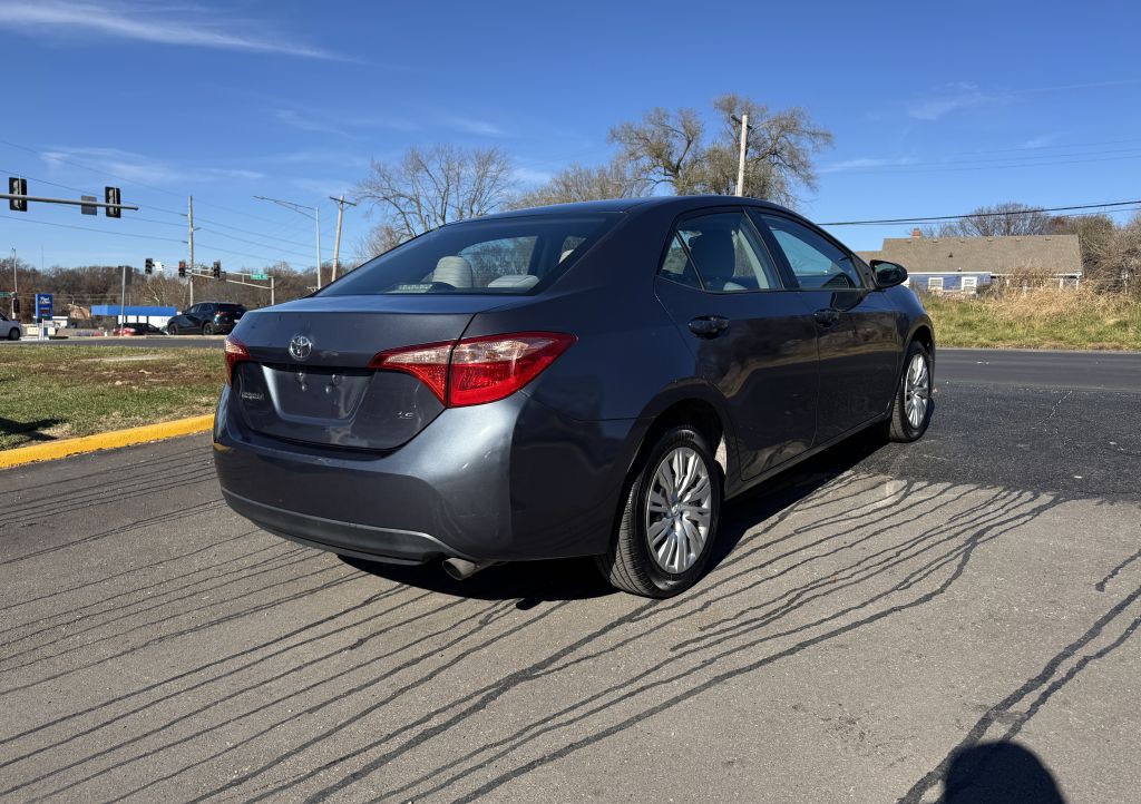2017 Toyota Corolla Image 12