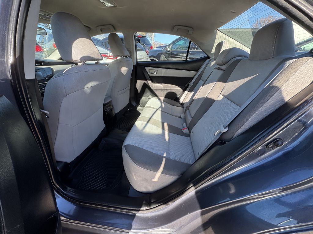 2017 Toyota Corolla Image 20