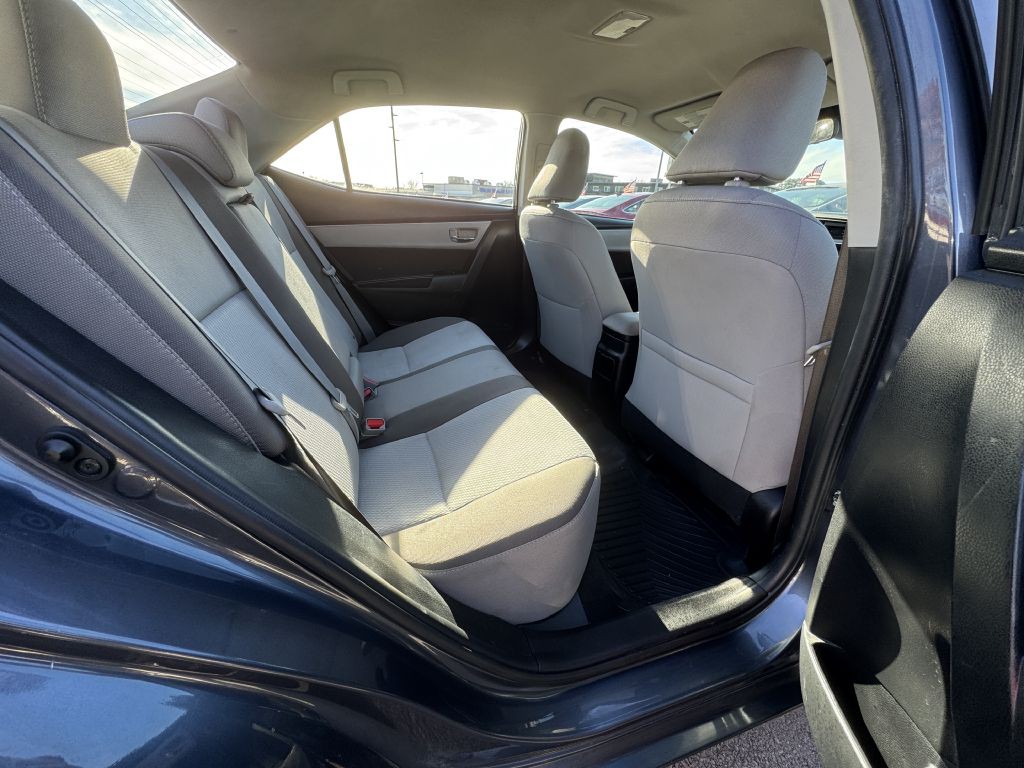 2017 Toyota Corolla Image 21