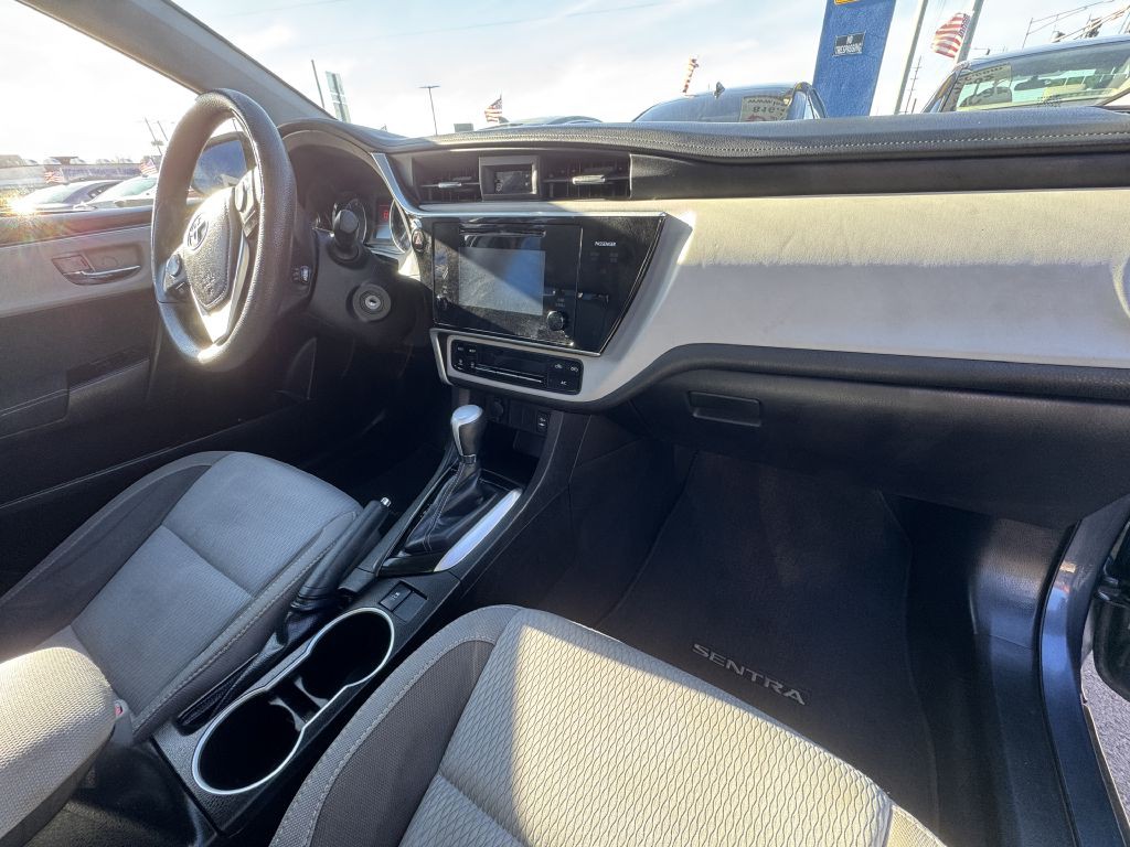 2017 Toyota Corolla Image 23