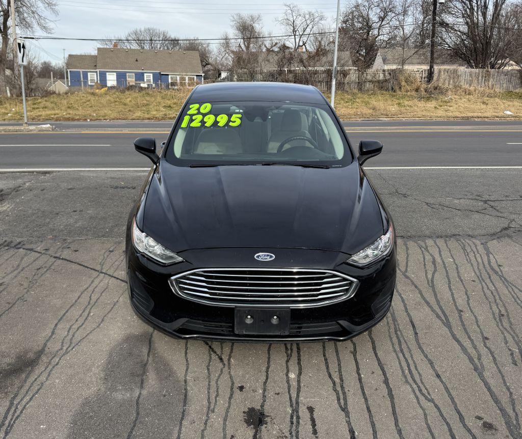 2020 Ford Fusion Image 2