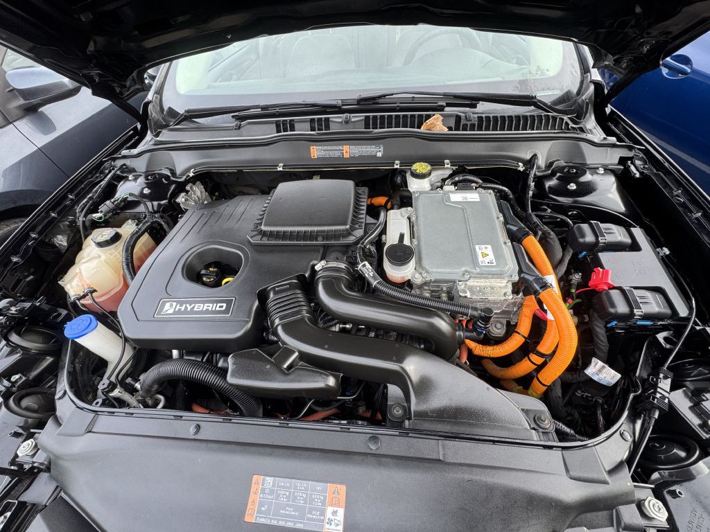 2020 Ford Fusion Image 8