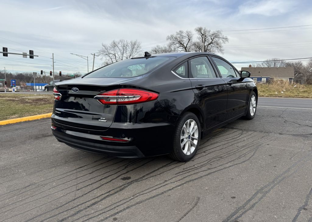 2020 Ford Fusion Image 10