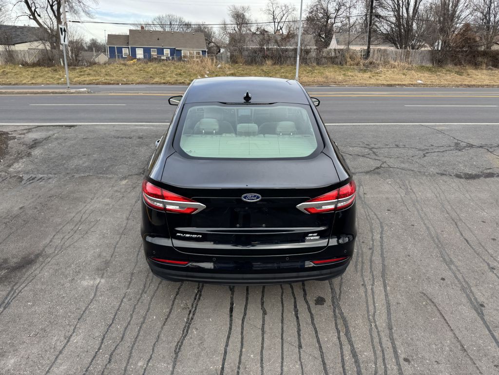 2020 Ford Fusion Image 12