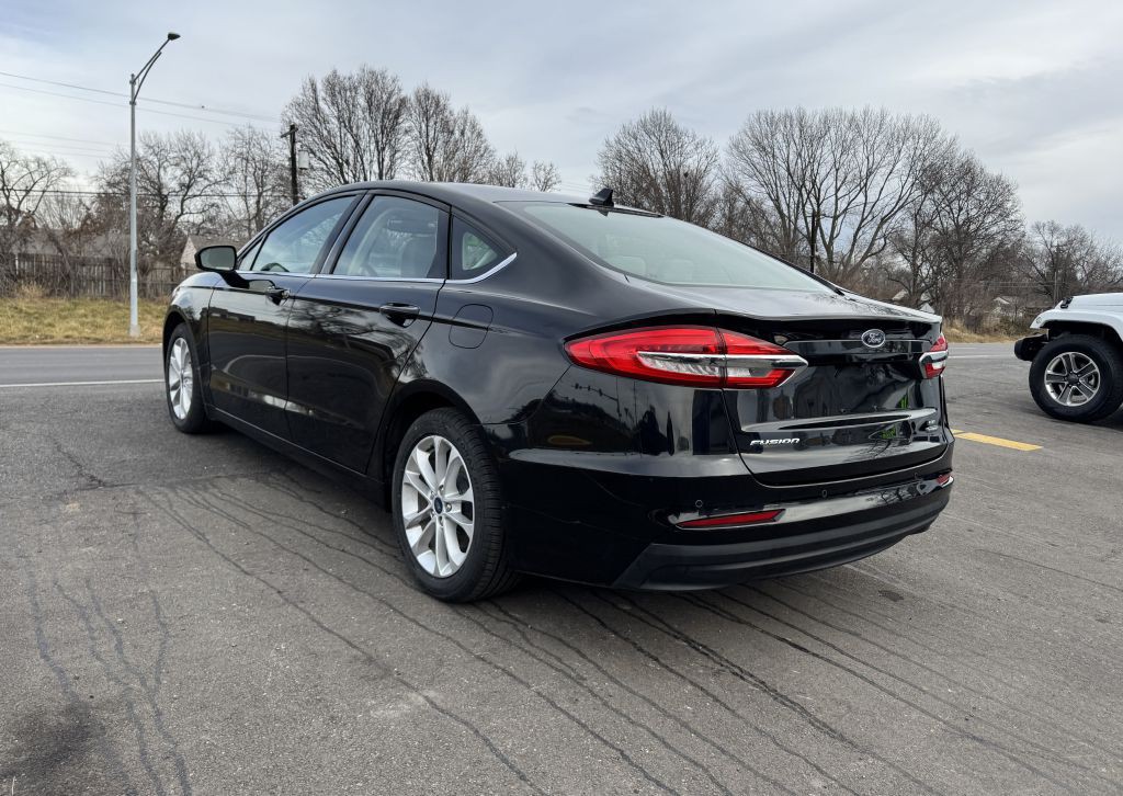 2020 Ford Fusion Image 15