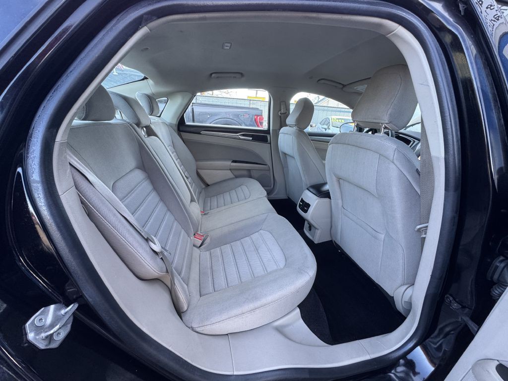 2020 Ford Fusion Image 25