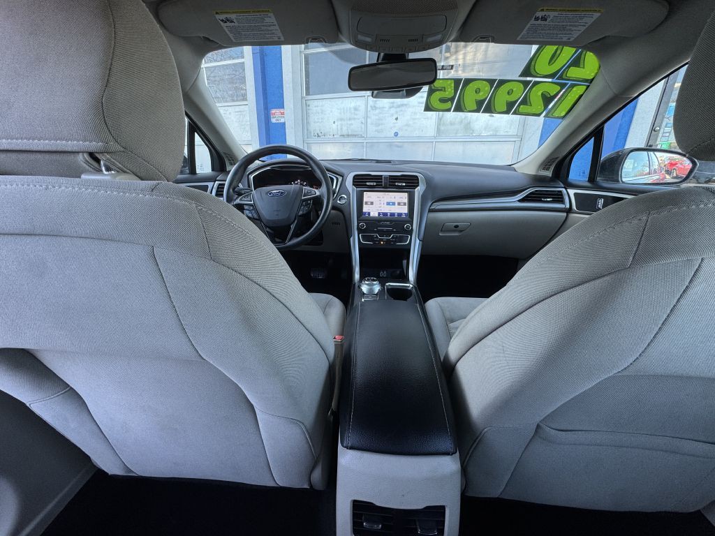 2020 Ford Fusion Image 27