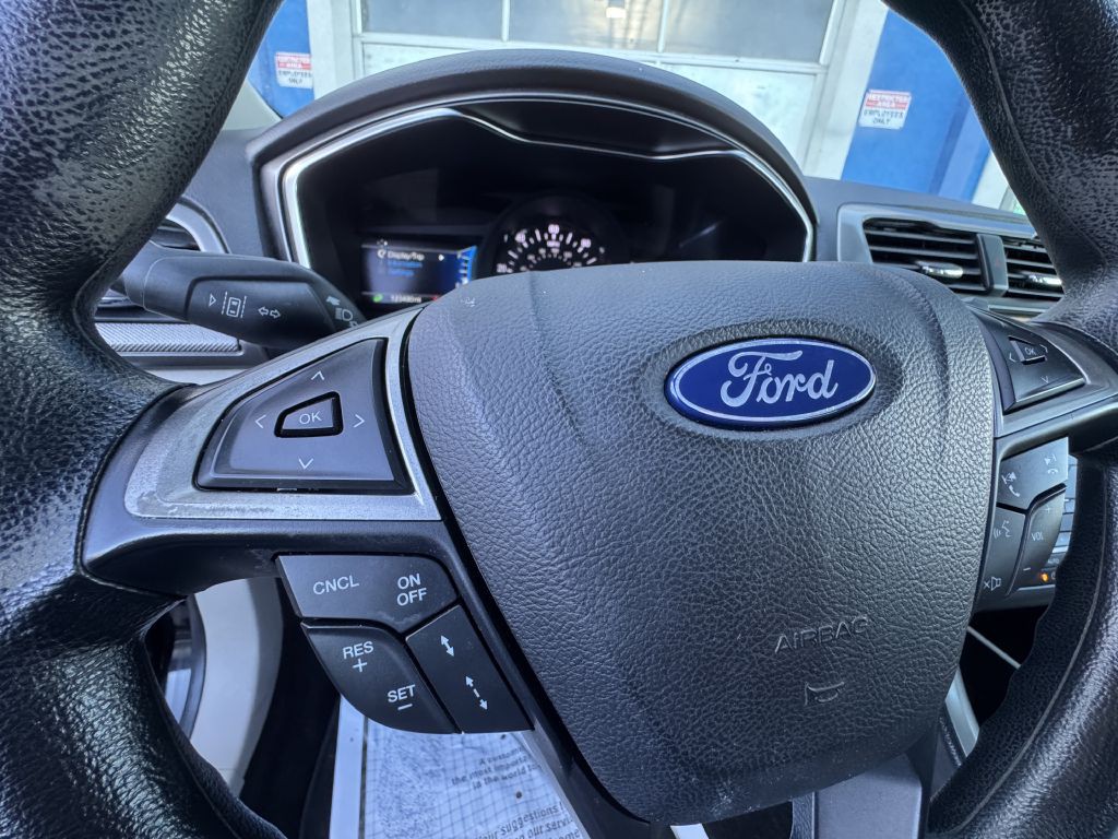 2020 Ford Fusion Image 30