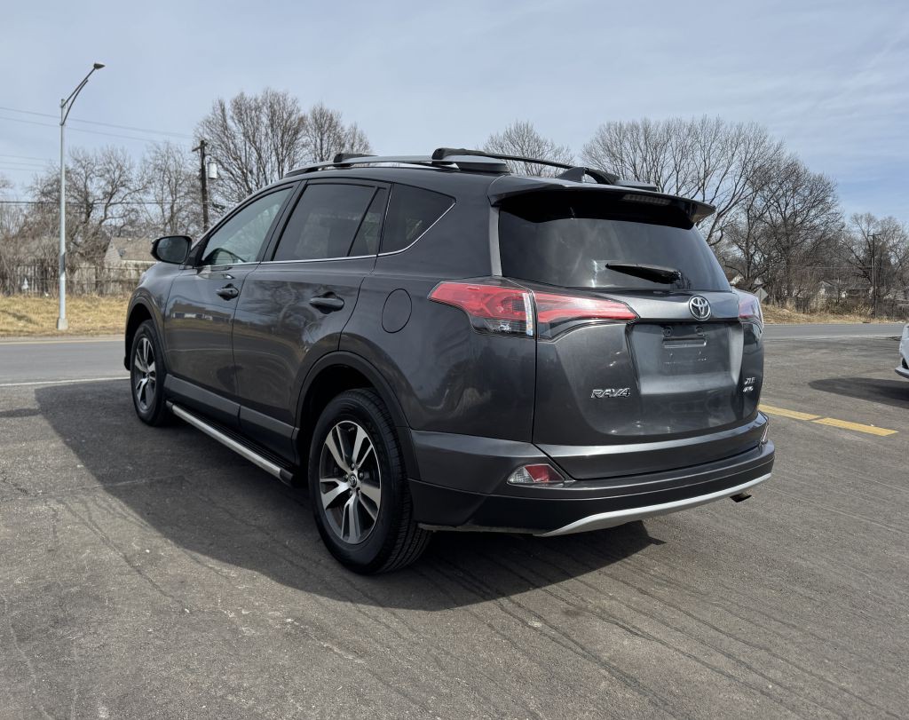 2016 Toyota Rav4 Image 15